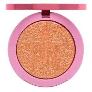 JEFFREE STAR COSMETICS- Supreme Frost “Caramel Kiss”. Highlighter.